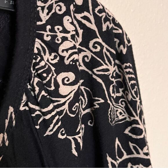 Lucky Brand Black/Tan Print Popover 3/4 Sleeve Top and Keyhole Neckline Size 1X - Picture 5 of 10